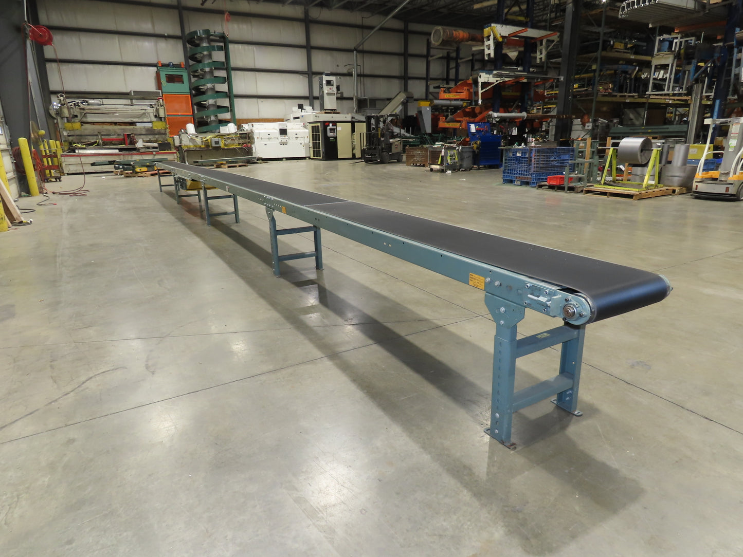 Hytrol 18"x 40' 10" Slider Bed Conveyor 15.5" Belt 1Hp 3PH Center Drive 50FPM