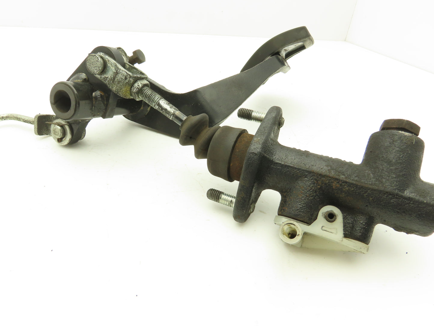 Toyota Electric Forklift Brake Pedal Master Cylinder Assembly From 8FBE15U