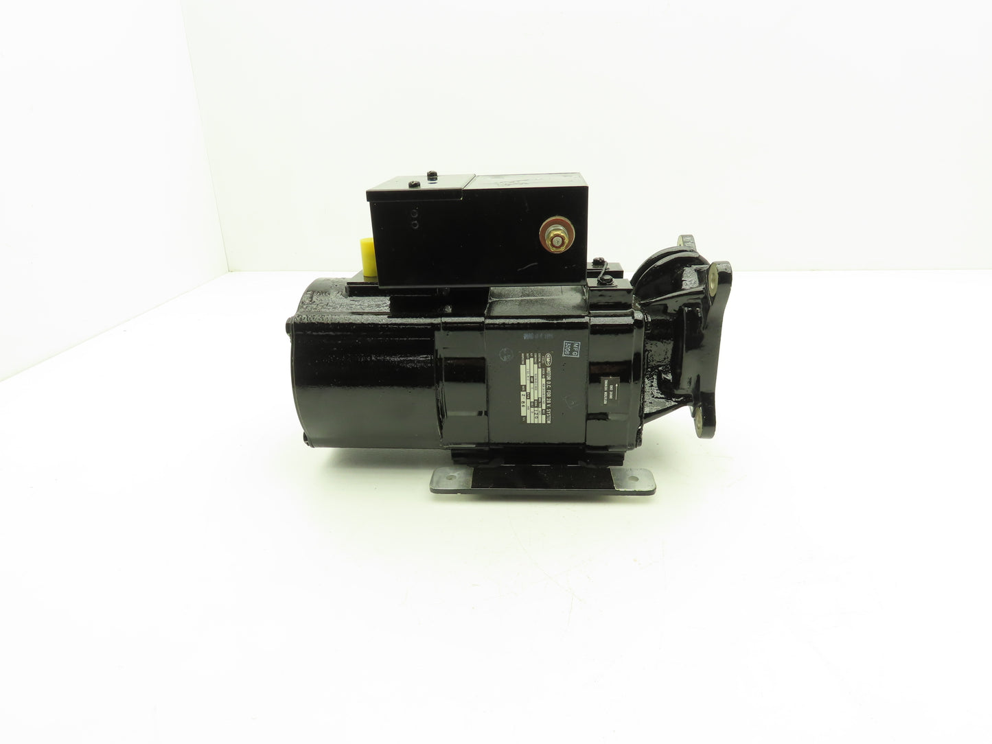 Eemco 3010005537405 Eaton D.C. Gearcase Motor 28V System 3400RPM D473 26V 75A