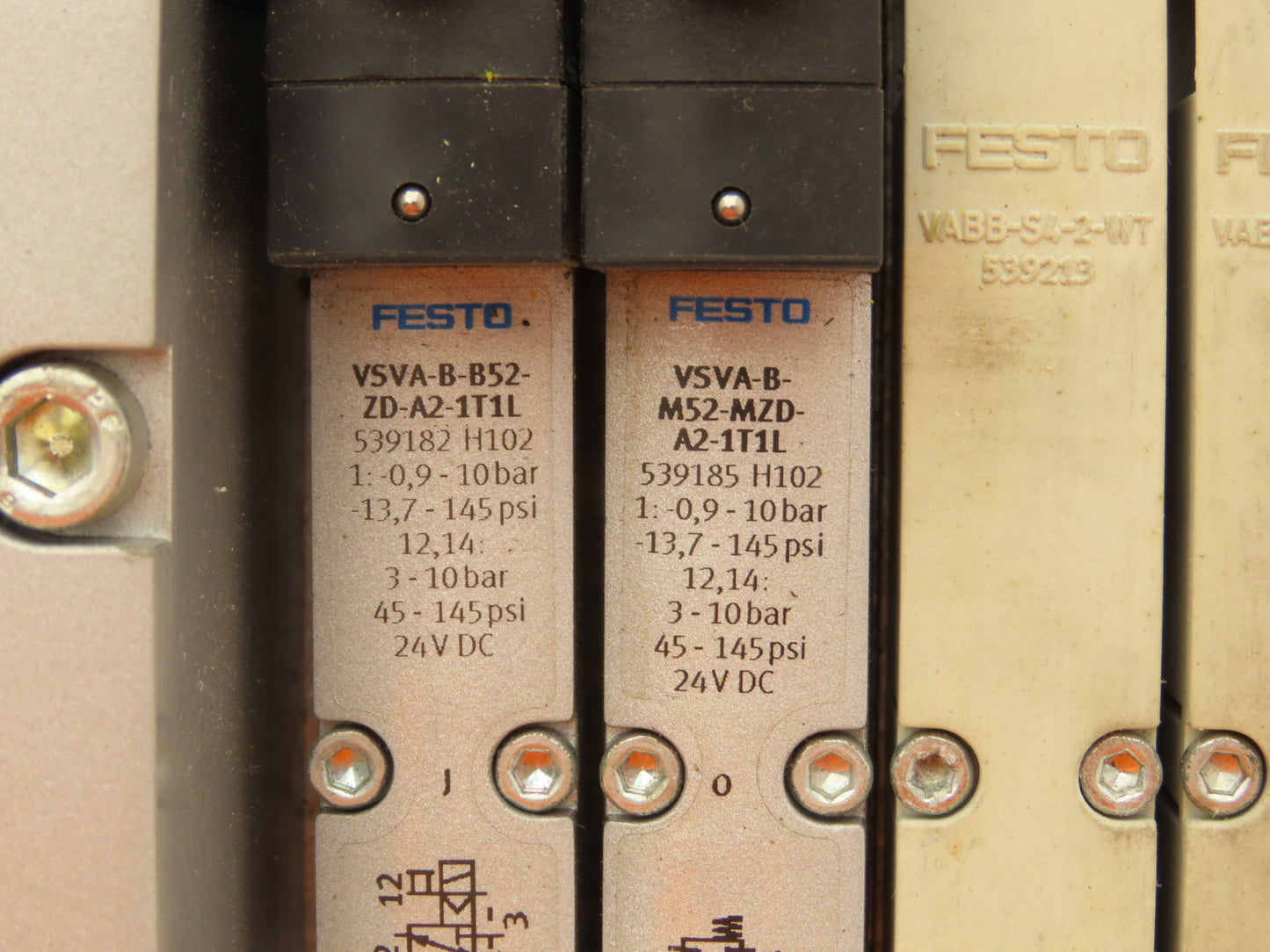 Festo VSVA-B-P53C-ZD-D2-1T1L Solenoid Valve Manifold 24VDC w/Bus Node CPX-FB 32