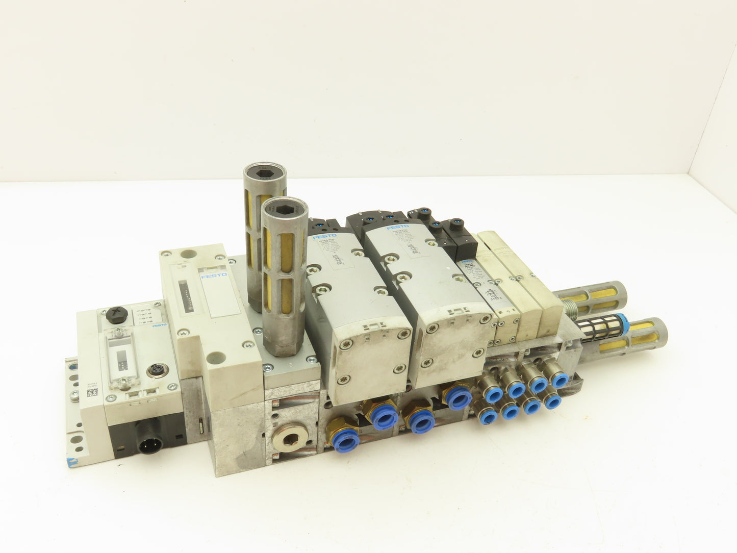 Festo VSVA-B-P53C-ZD-D2-1T1L Solenoid Valve Manifold 24VDC w/Bus Node CPX-FB 32