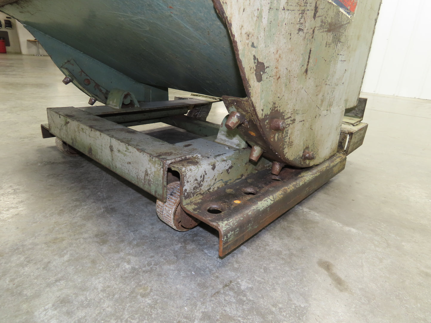 Roura Self Dumping Hopper 1/4 Yard Forklift Steel Dumpster Low Profile 33x37x25"