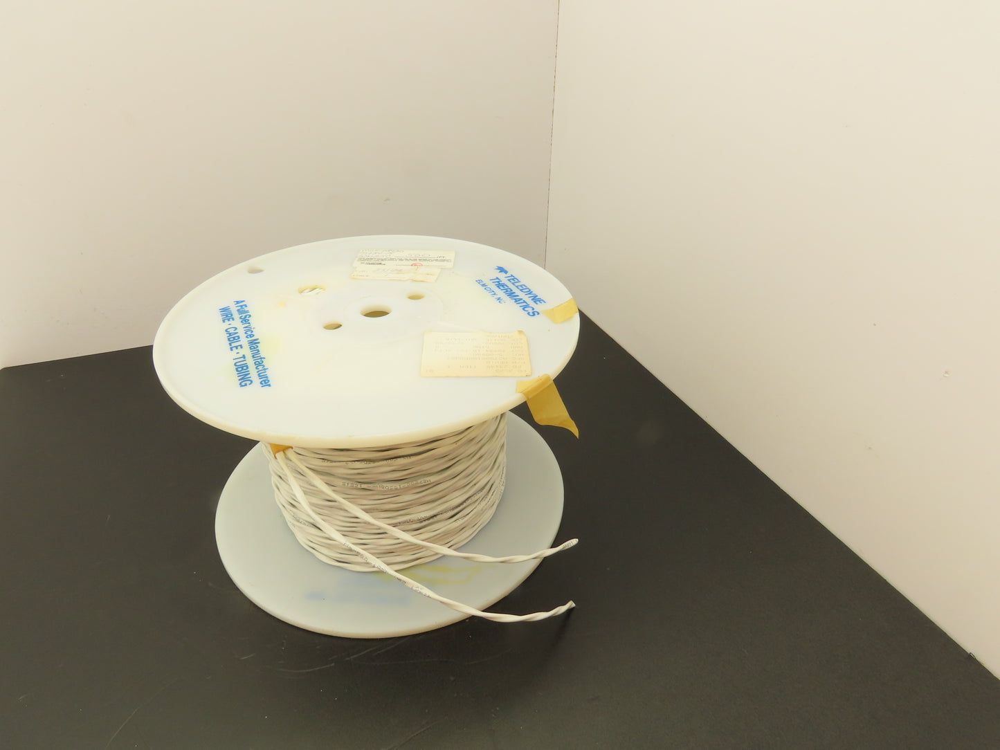 M27500-18SD2U23 18AWG 2 Conductor Wire Tefzel Aircraft Cable Military Spec 500Ft