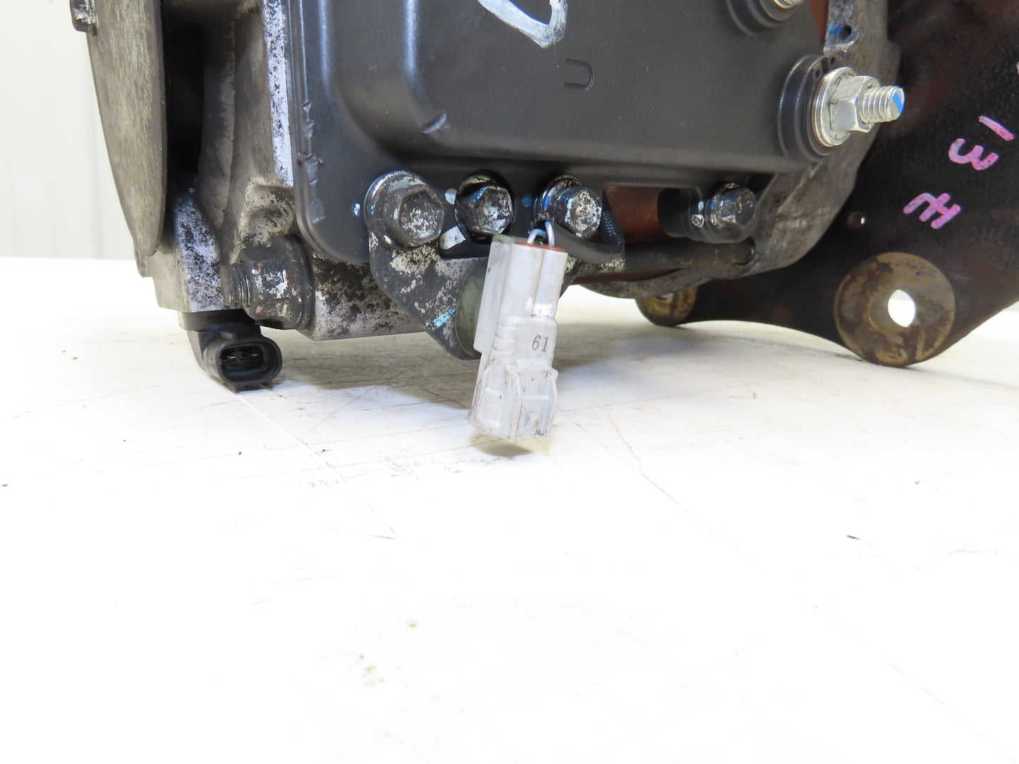 Toyota R12640 Forklift Right Front Drive Axle & Motor Assembly 5-Lug Off 8FBE15U