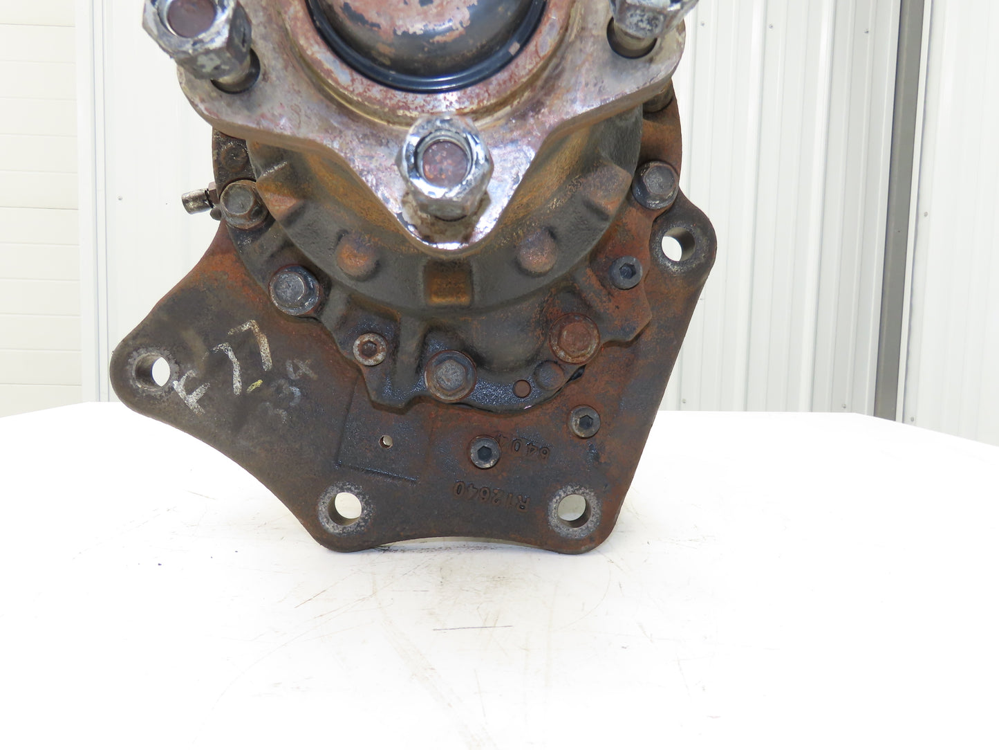 Toyota R12640 Forklift Right Front Drive Axle & Motor Assembly 5-Lug Off 8FBE15U