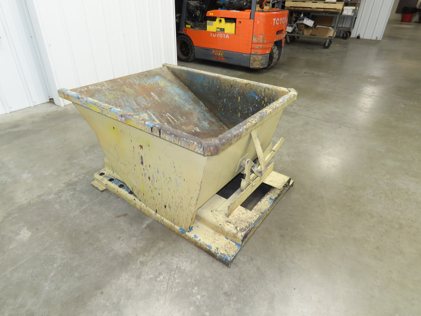 McCullough Wright Self Dumping Hopper 1/4" Yard 4000lb 2 Ton 7 Gauge Bin