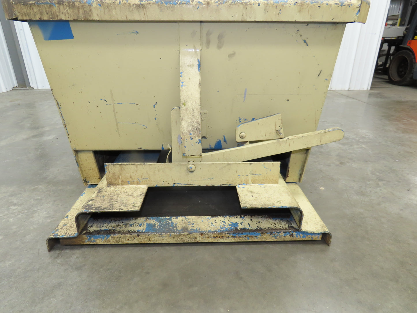 McCullough Wright Self Dumping Hopper 1/4" Yard 4000lb 2 Ton 7 Gauge Bin