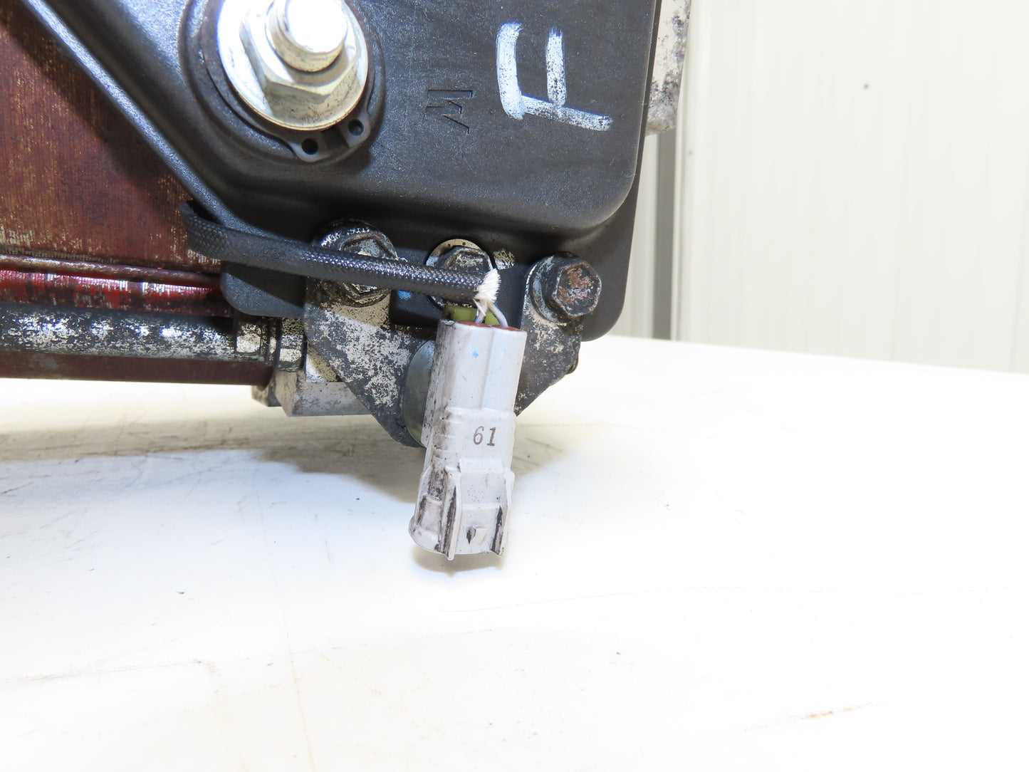 Toyota L12640 Forklift Left Front Drive Axle & Motor Assembly 5-Lug Off 8FBE15U