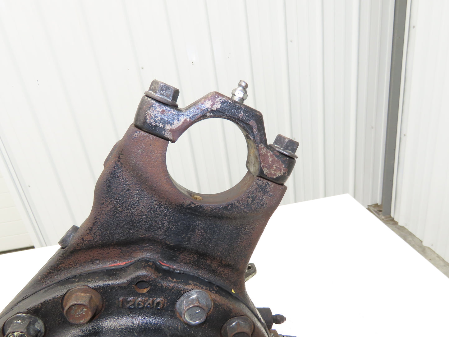 Toyota L12640 Forklift Left Front Drive Axle & Motor Assembly 5-Lug Off 8FBE15U