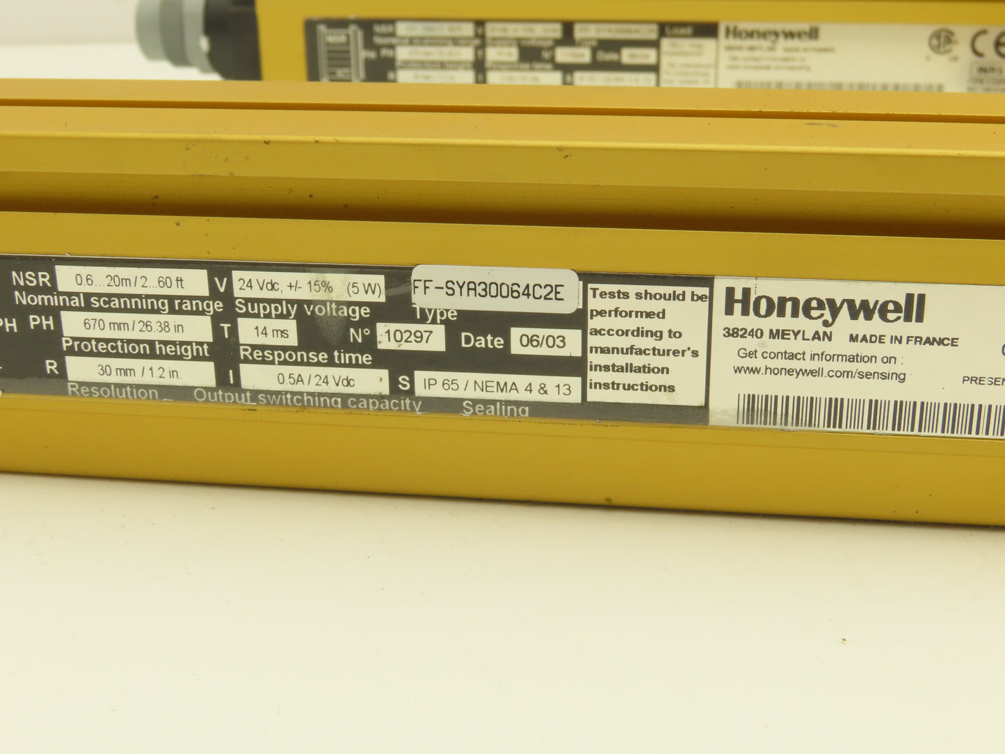 Honeywell FF-SYA30064C2R Safety Light Curtain Emitter Transmitter Set 670mm L