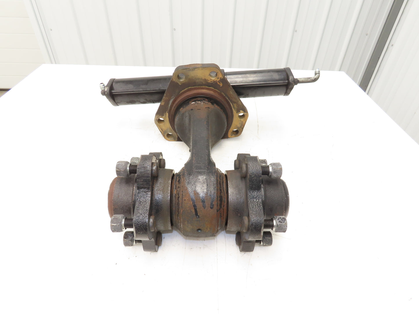 Toyota 8FBE15U Electric Forklift Dual-Wheel Rear Axle Drive Assembly Off 8FBE15U