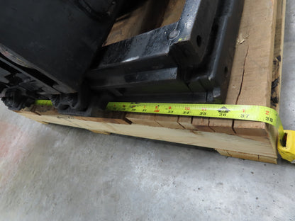 Toyota 8FBE15U Forklift Mast 189" 3-Stage Tilt Class II 2500lbs Capacity