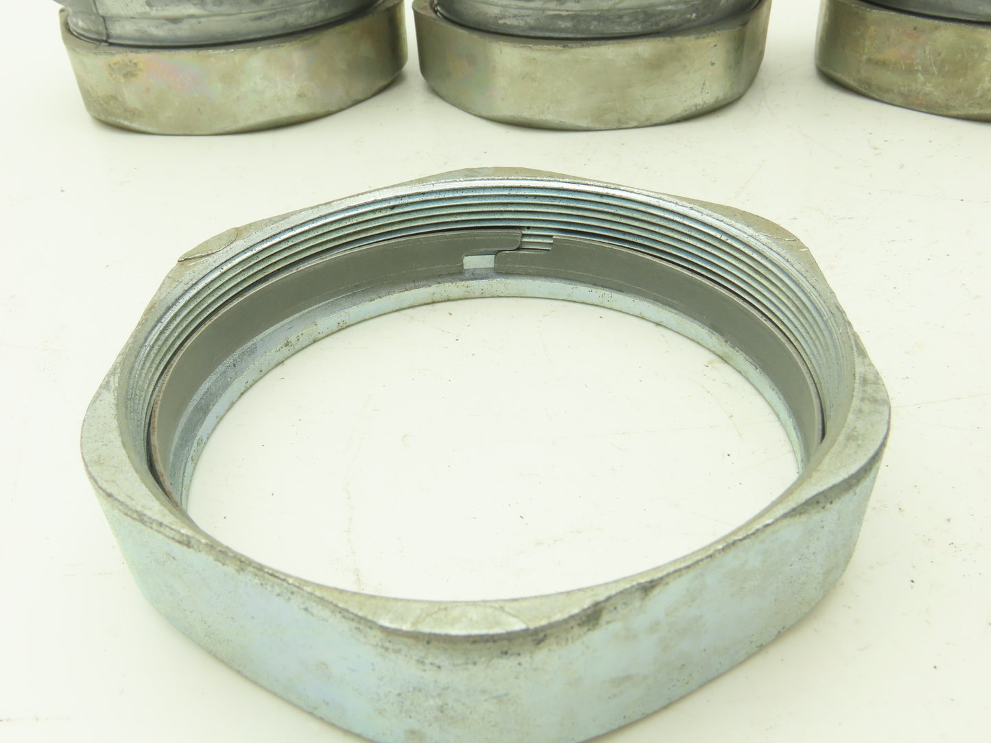 3-1/2" EMT Conduent Compression Connector Rigid IMC Die Cast Lot of 8