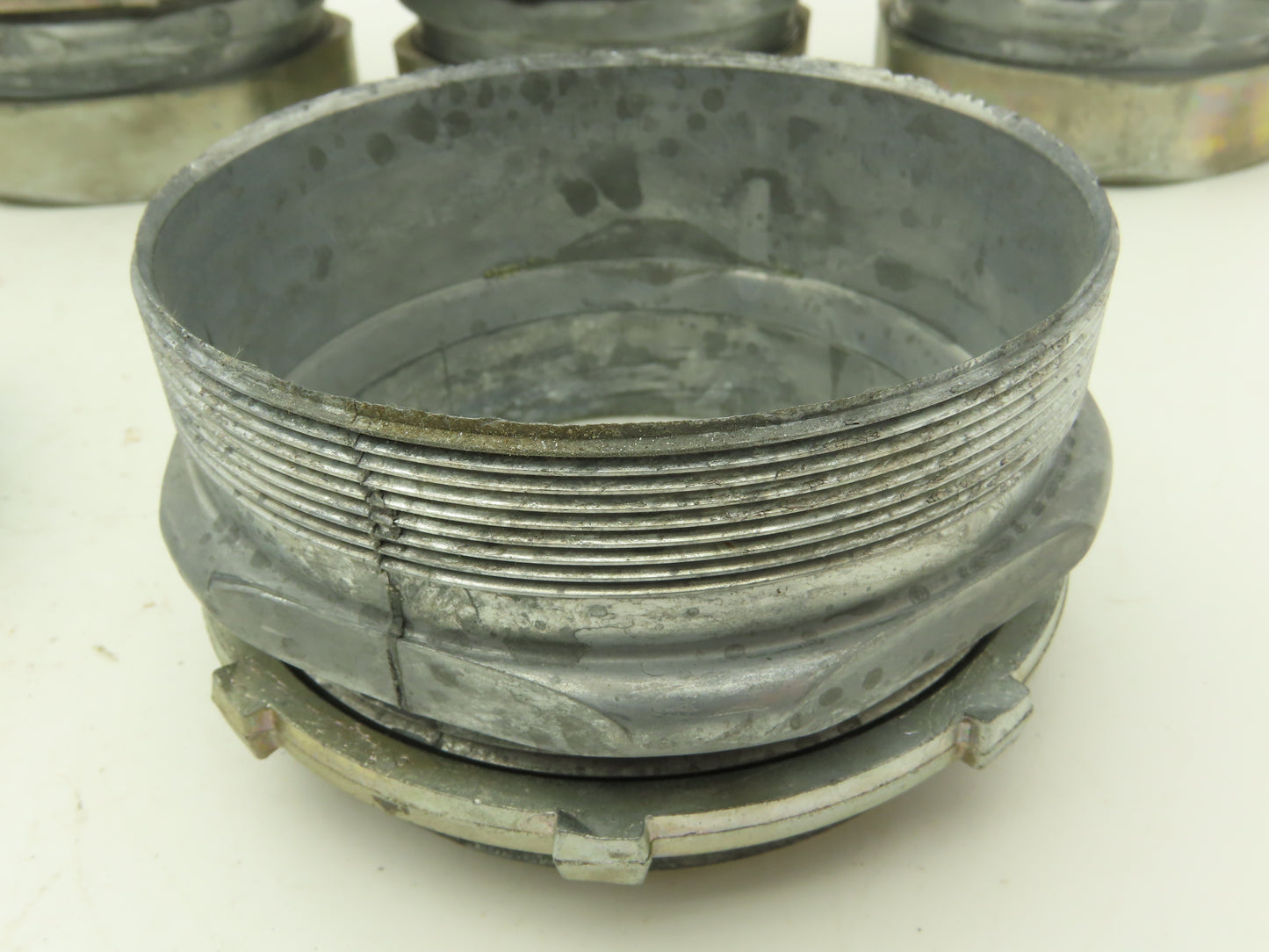 3-1/2" EMT Conduent Compression Connector Rigid IMC Die Cast Lot of 8