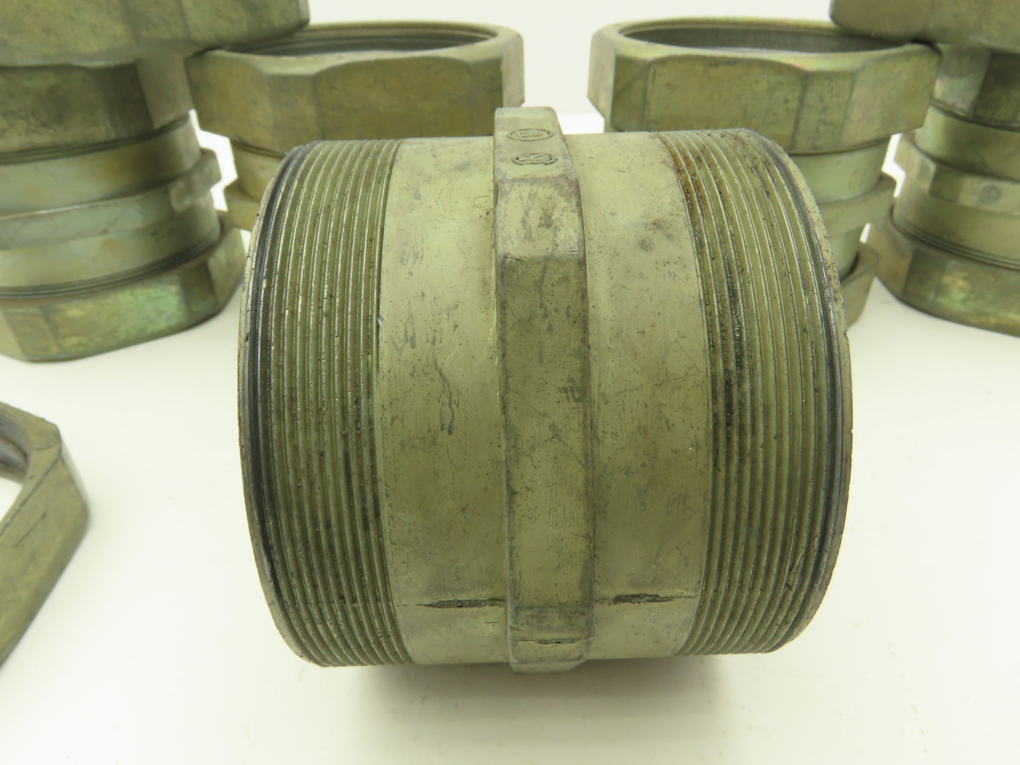 3-1/2" EMT Conduent Compression Connector Rigid IMC Die Cast Lot of 7