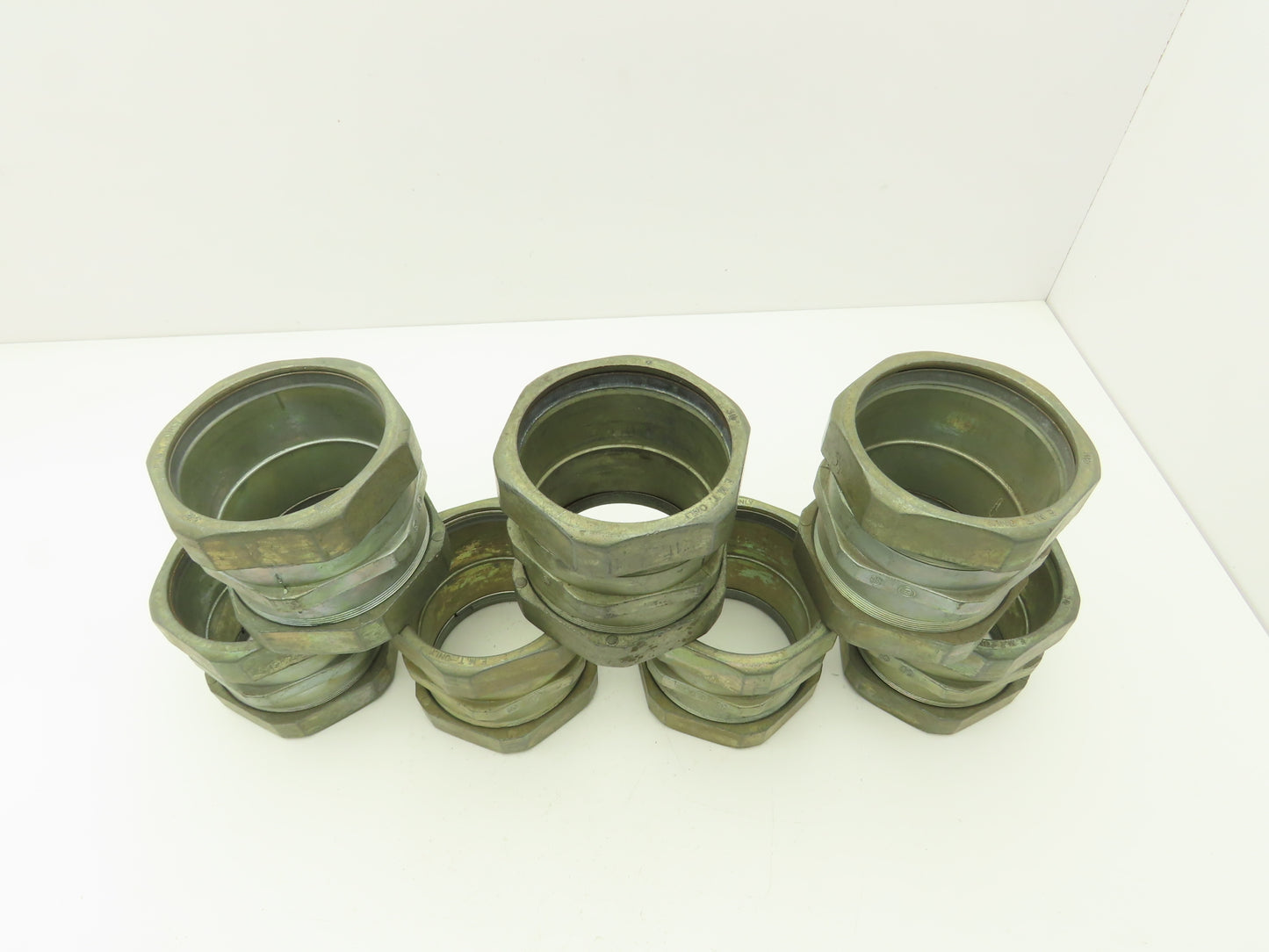 3-1/2" EMT Conduent Compression Connector Rigid IMC Die Cast Lot of 7