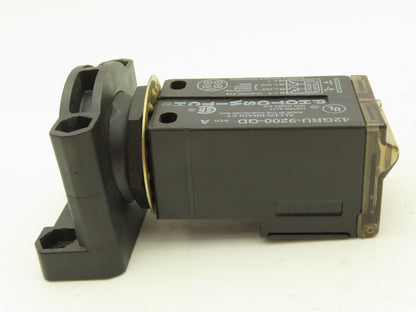 Allen Bradley 42GRU-9200-QD Photoswitch Sensor Series A  Lot of 6