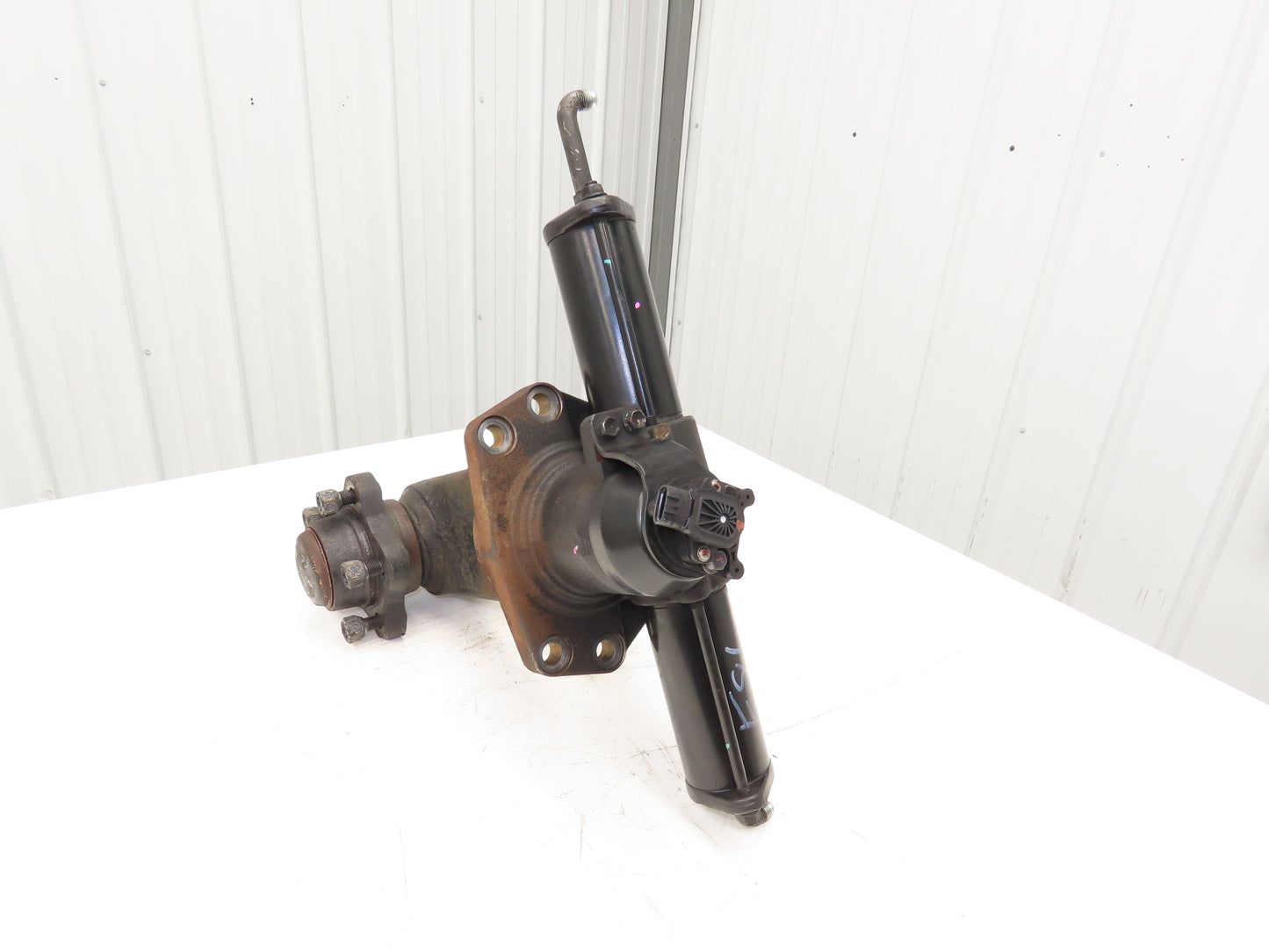 Toyota 8FBE15U Electric Forklift Dual-Wheel Rear Axle Assembly Off 8FBE15U *Read