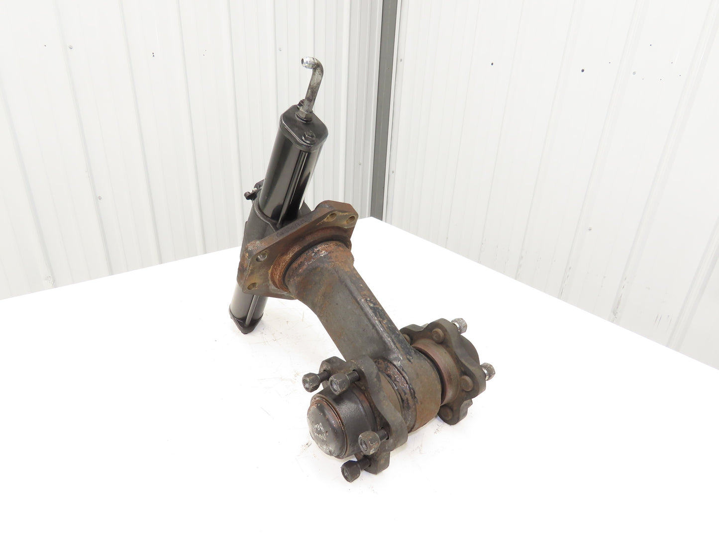 Toyota 8FBE15U Electric Forklift Dual-Wheel Rear Axle Assembly Off 8FBE15U *Read