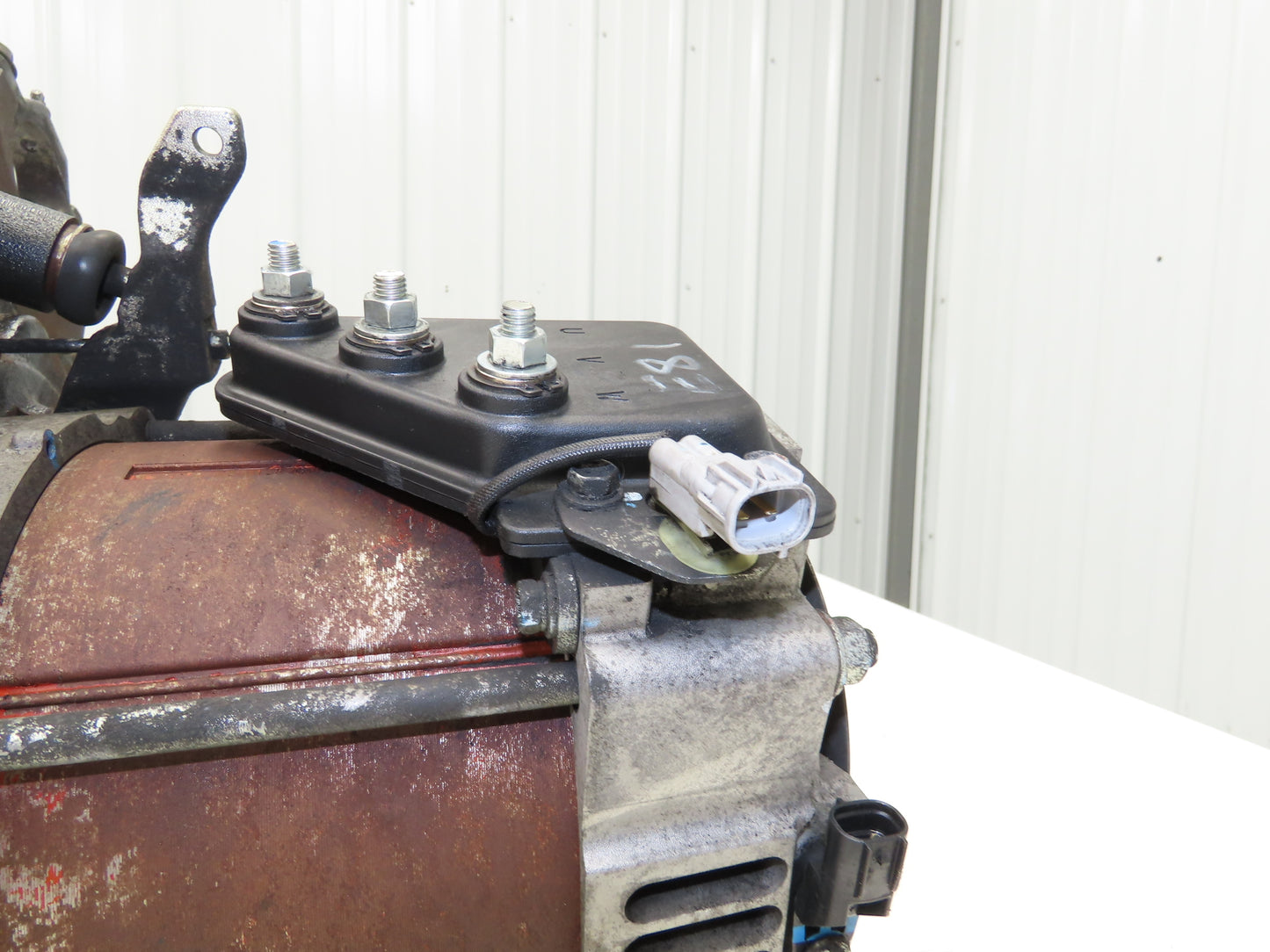 Toyota L12640 Forklift Left Front Drive Axle & Motor Assembly 5-Lug Off 8FBE15U