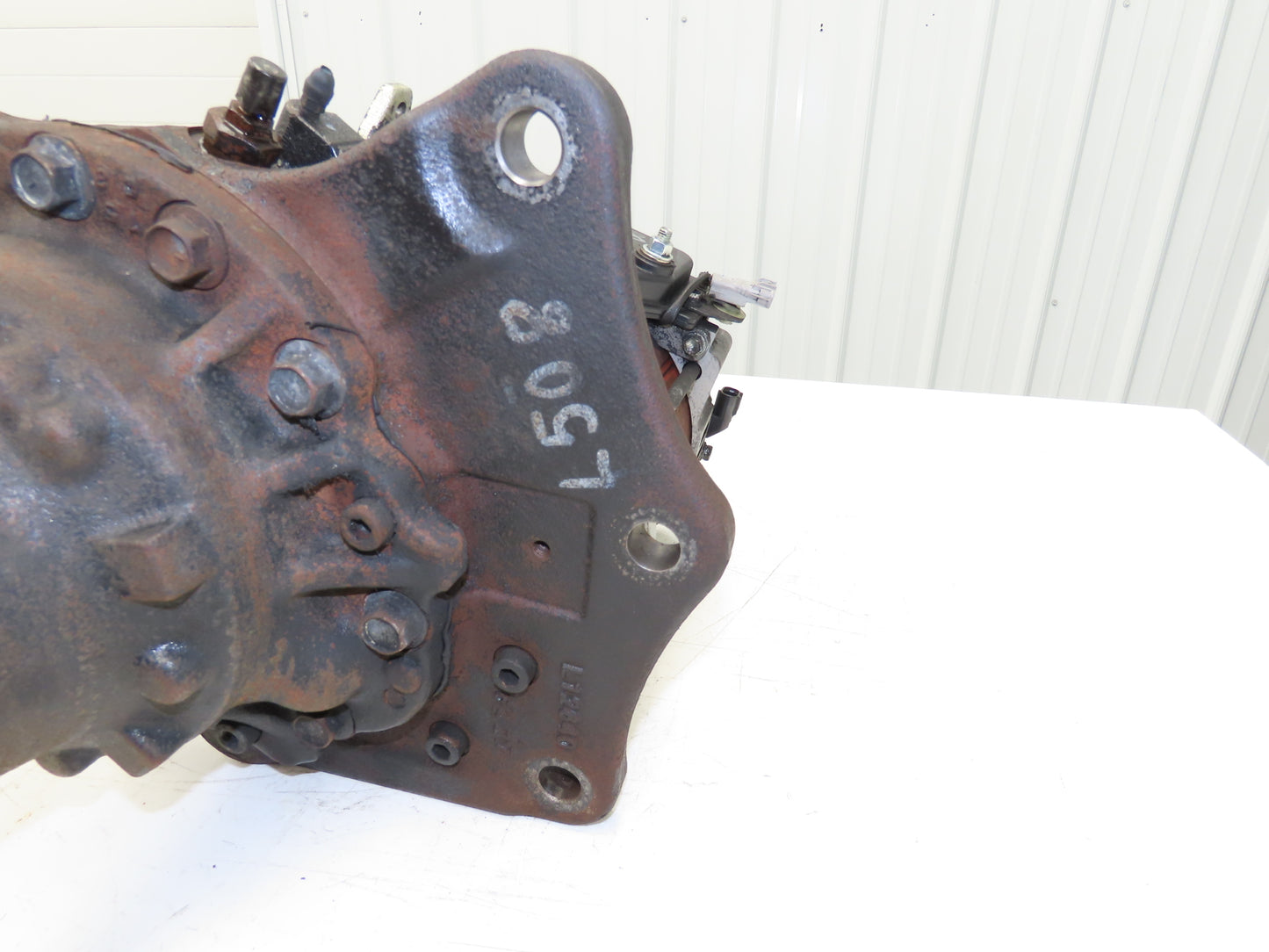 Toyota L12640 Forklift Left Front Drive Axle & Motor Assembly 5-Lug Off 8FBE15U