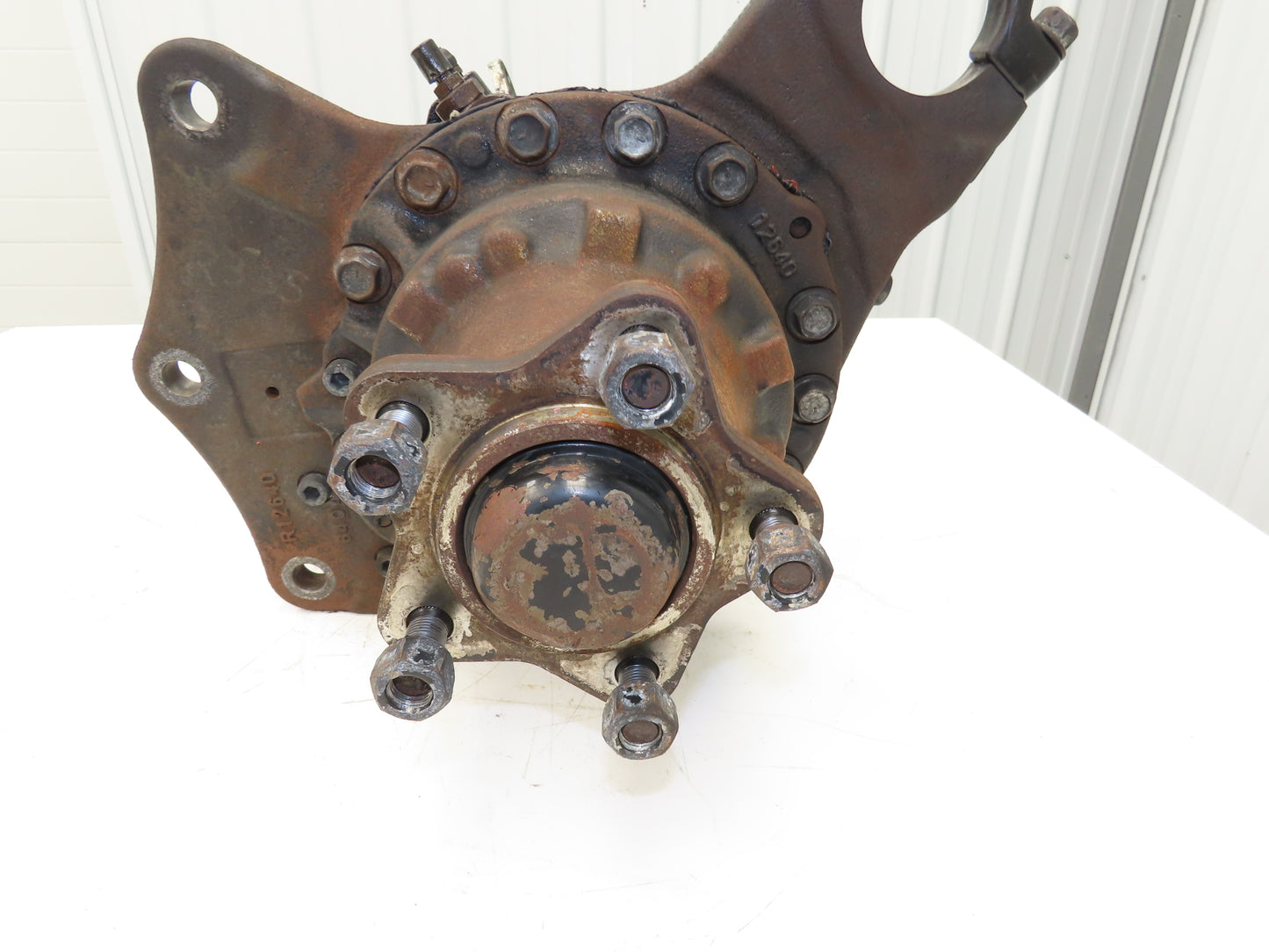 Toyota R12640 Forklift Right Front Drive Axle & Motor Assembly 5-Lug Off 8FBE15U