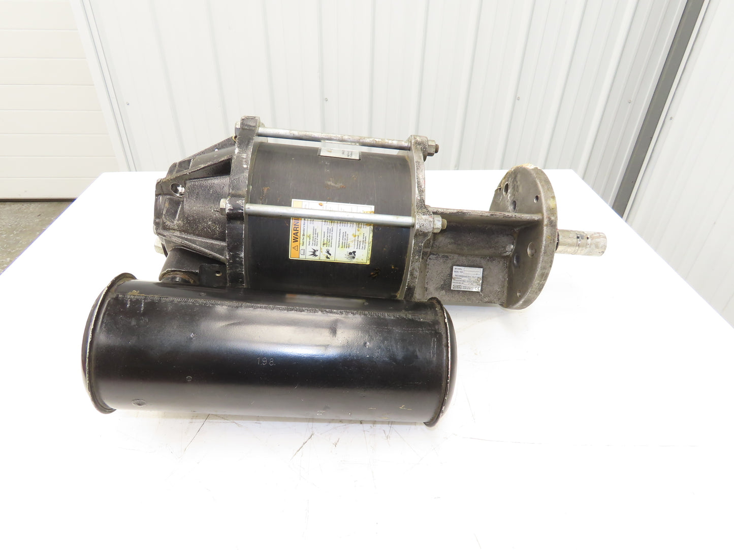 ARO 66523 Ingersol Rand Pneumatic Extrusion Pump 8" Air Motor 6" Stroke 120PSI