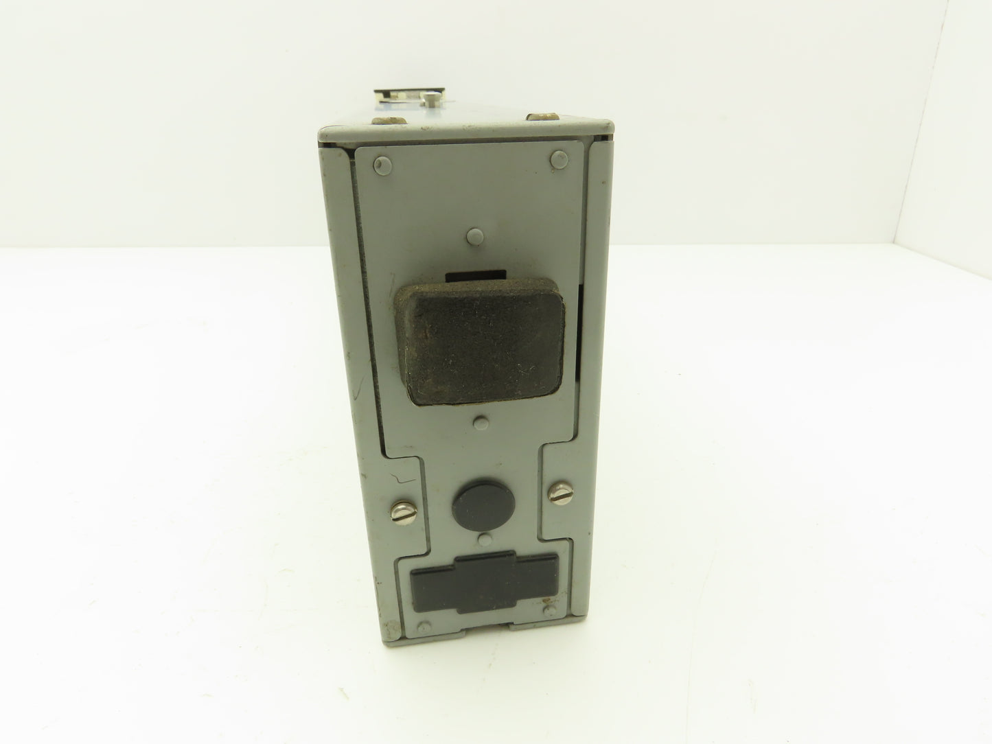 Foxboro 135-TG Pneumatic Indicating Loading Station 20-22PSIG 3-15PSIG Output