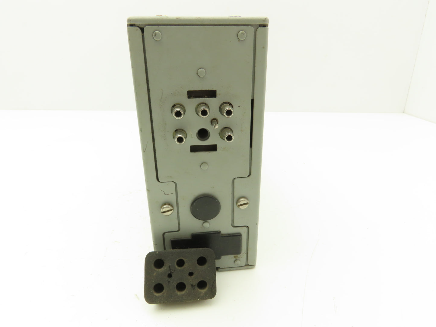 Foxboro 135-TG Pneumatic Indicating Loading Station 20-22PSIG 3-15PSIG Output