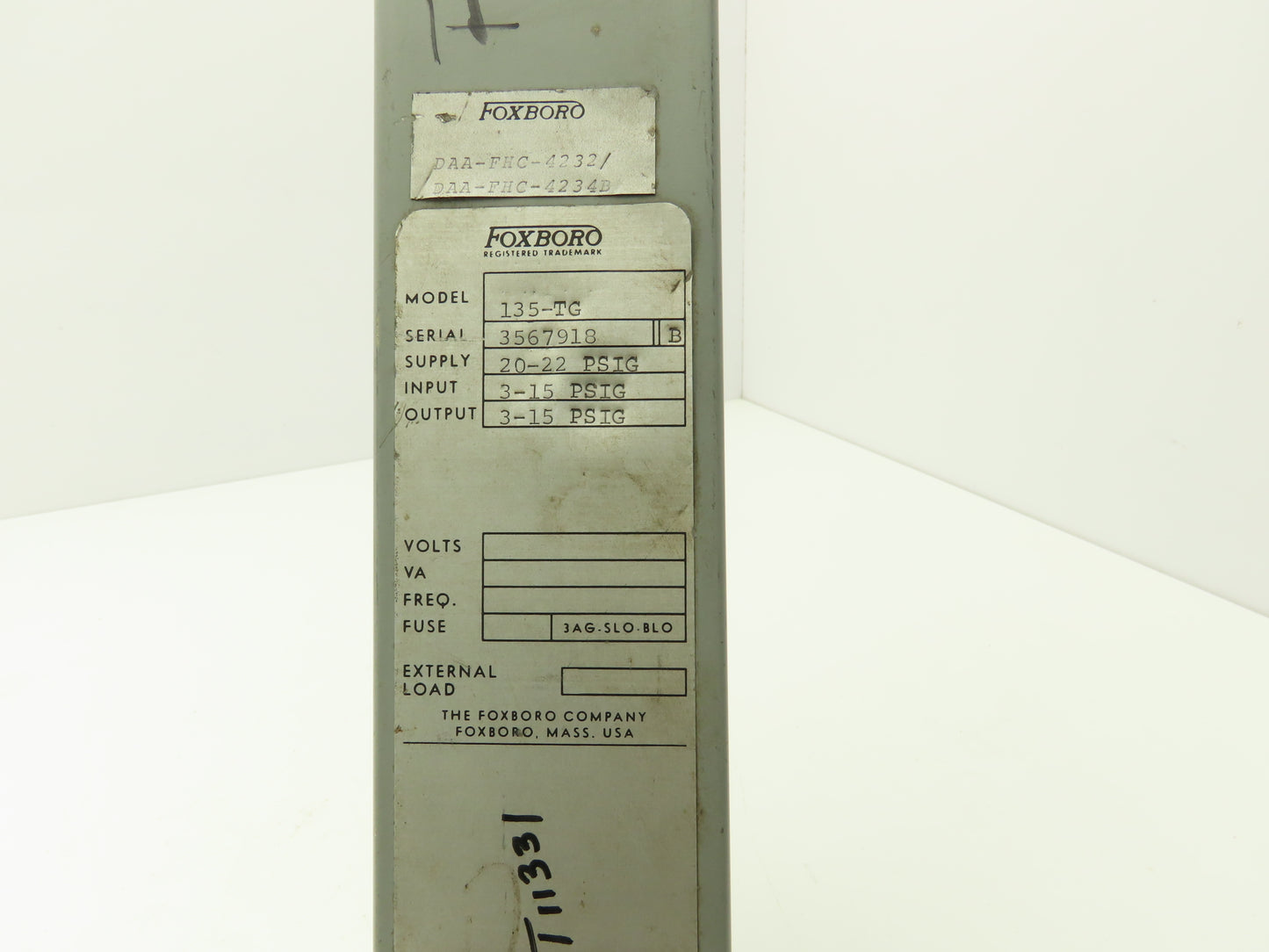 Foxboro 135-TG Pneumatic Indicating Loading Station 20-22PSIG 3-15PSIG Output