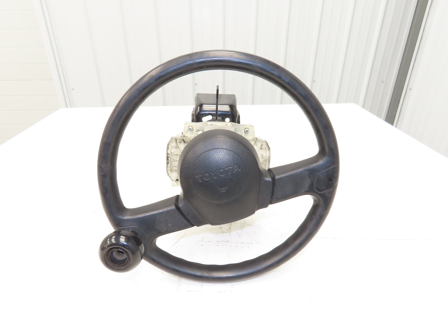 Toyota Electric Forklift Steering Wheel With Column Removed From 8FBE15U