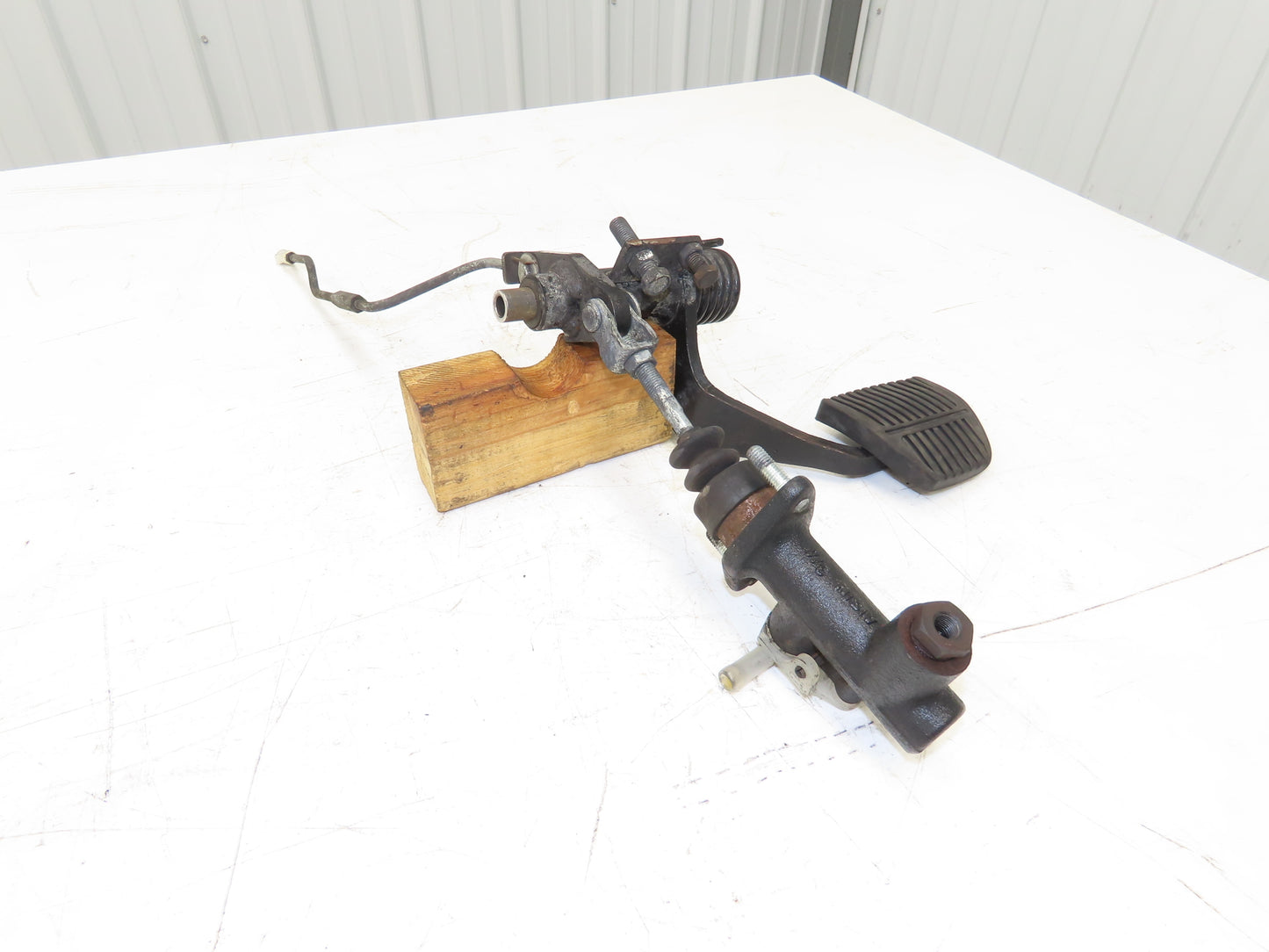 Toyota Electric Forklift Brake Pedal Master Cylinder Assembly From 8FBE15U