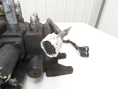Toyota 67620-U1361-71 Hydraulic 3-Spool Forklift Mast Control Valve From 8FBE15U
