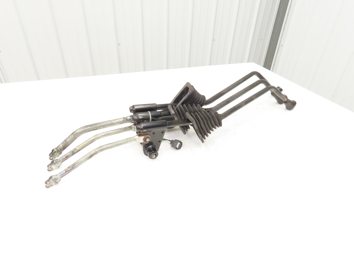 Toyota Electric Forklift Three Lever Control With Lift Tilt Shift From 8FBE15U