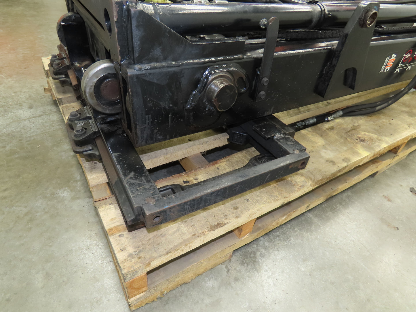 Toyota 8FBE15U Forklift Mast 189" 3-Stage Tilt Class II 2500lbs Capacity