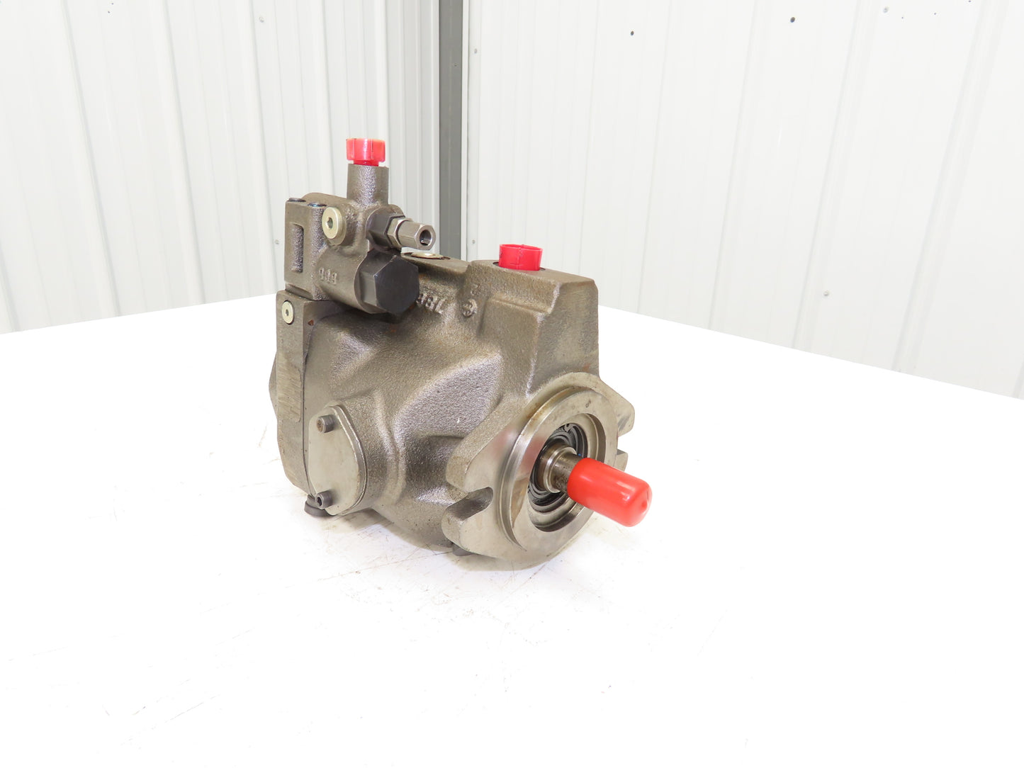 Parker PVP1630R2M12 Hydraulic Variable Piston Pump 5.2-7.8GPM 16cm³ 3000psi