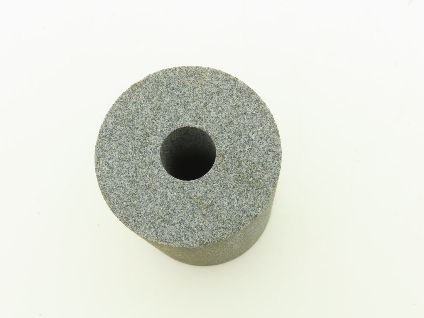 Norton 53A80-KVBE Grinding Wheel Alundum 2-3/4"W x 2"OD x 5/8"ID Lot of 28