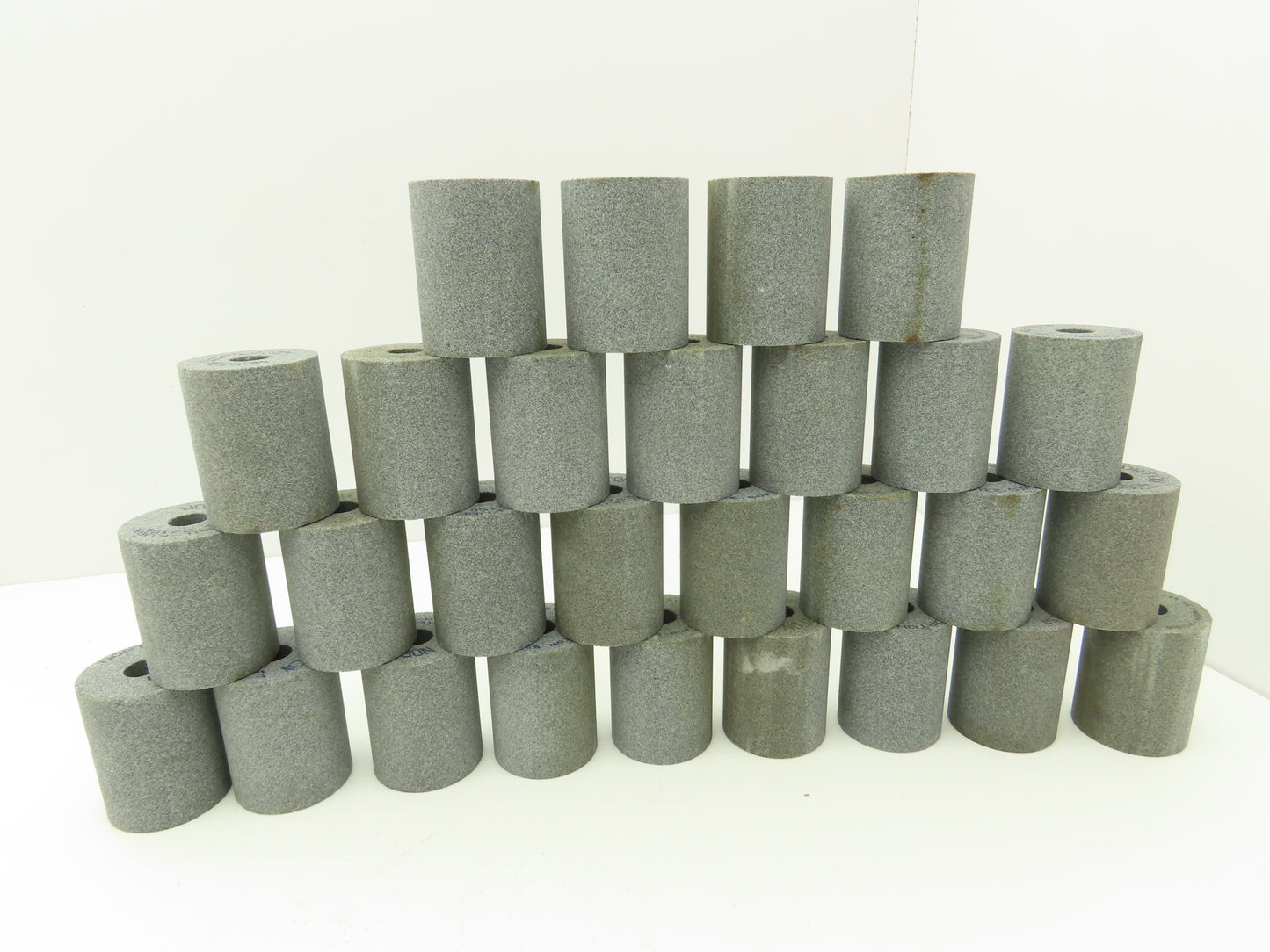 Norton 53A80-KVBE Grinding Wheel Alundum 2-3/4"W x 2"OD x 5/8"ID Lot of 28