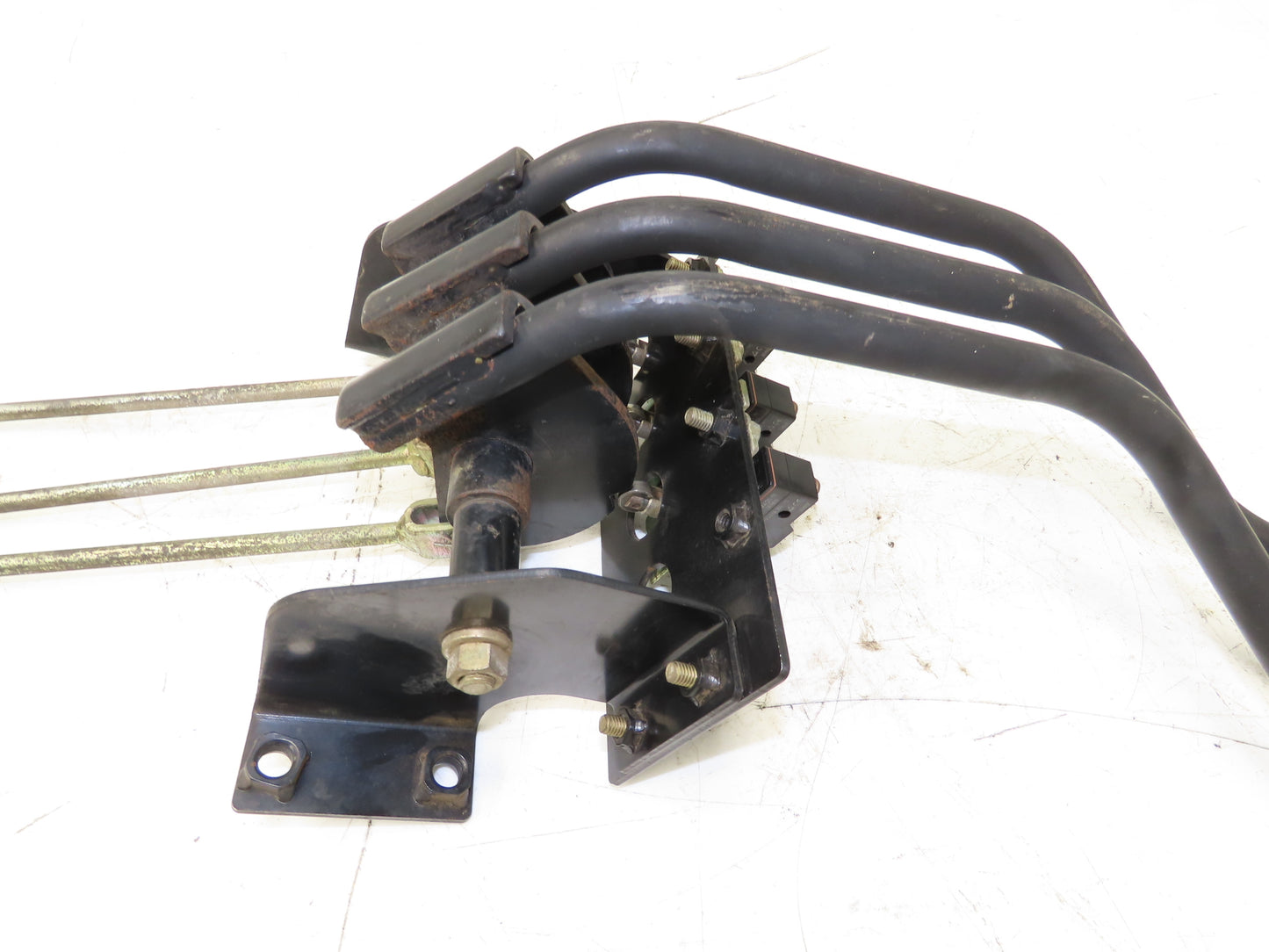 Toyota Electric Forklift Three Lever Control With Lift Tilt Shift From 5FBE15