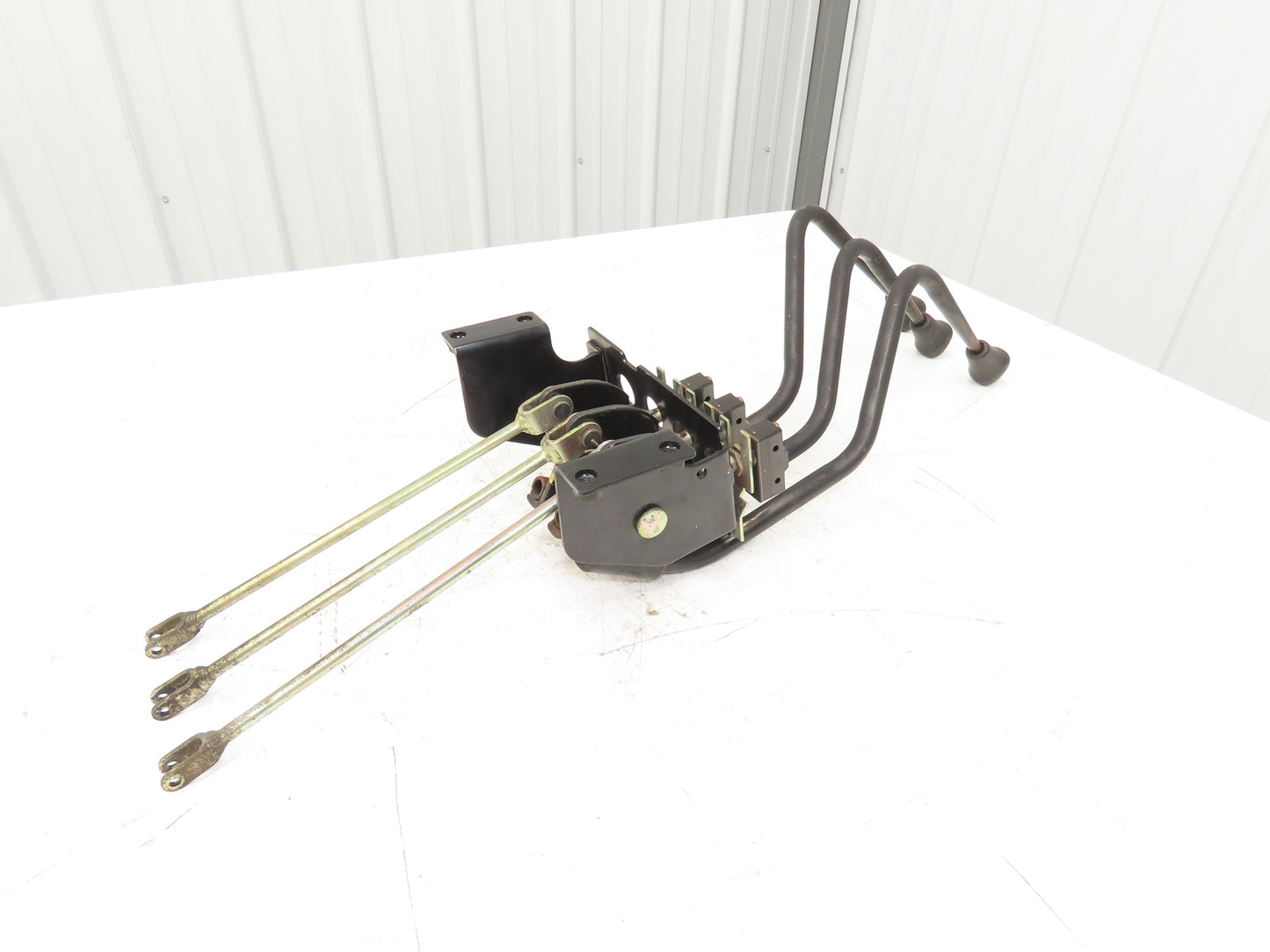 Toyota Electric Forklift Three Lever Control With Lift Tilt Shift From 5FBE15