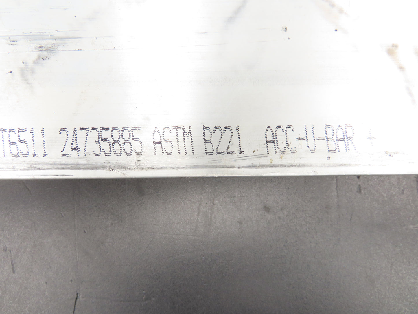 Hydro 6061-T6511 Aluminum Rectangle Bar Stock 3"x 3-1/2"x 104"L 105Lb