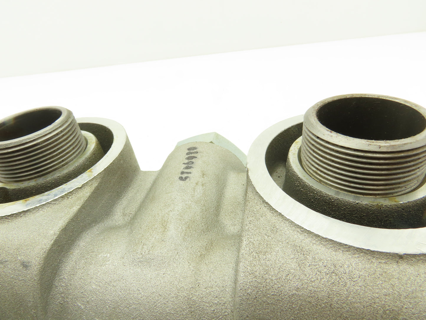 Donaldson Dual Hydraulic Spin-On Filter Head 1-1/2"SAE Filter Threads 1-3/4"