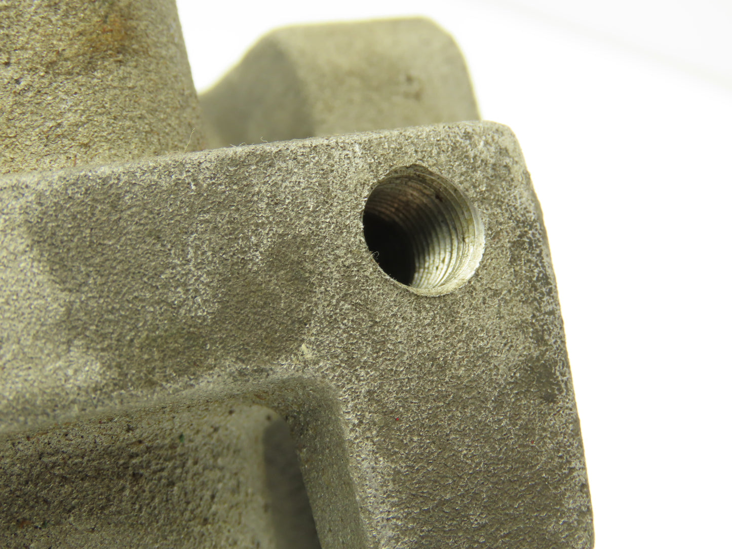 Donaldson Dual Hydraulic Spin-On Filter Head 1-1/2"SAE Filter Threads 1-3/4"