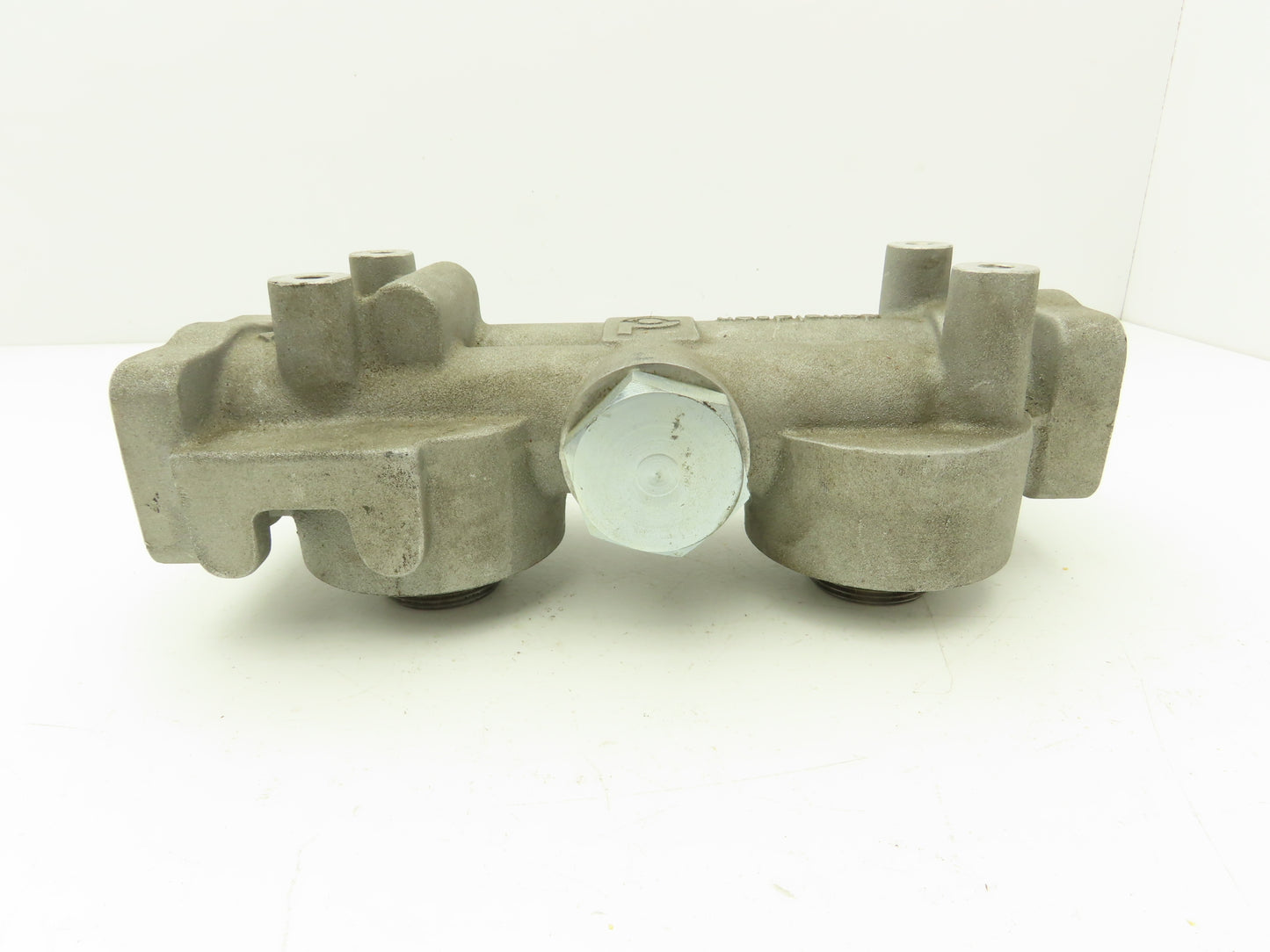 Donaldson Dual Hydraulic Spin-On Filter Head 1-1/2"SAE Filter Threads 1-3/4"