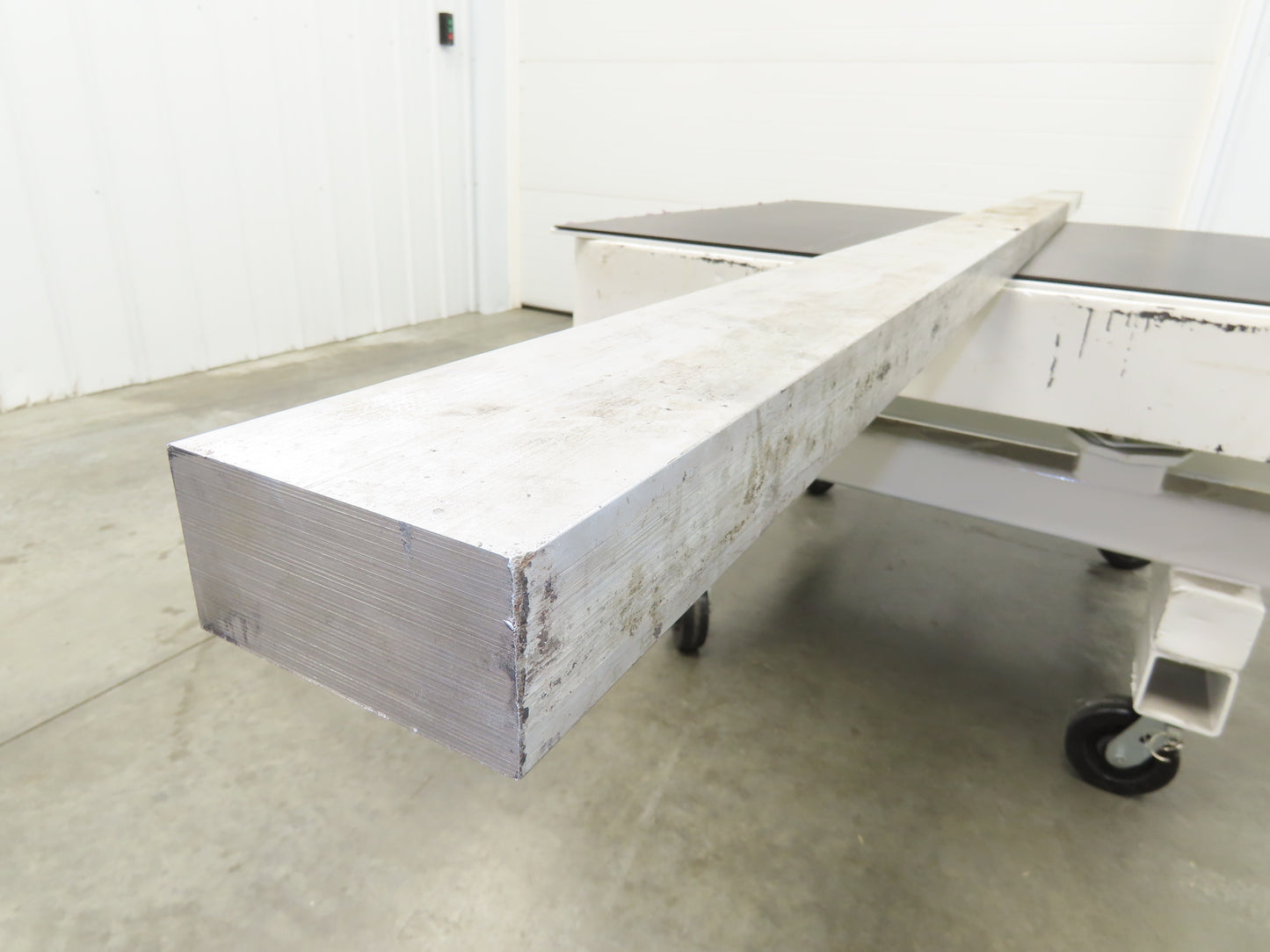 Hydro 6061-T6511 Aluminum Rectangle Bar Stock 2"x 4"x 118"L 94Lbs