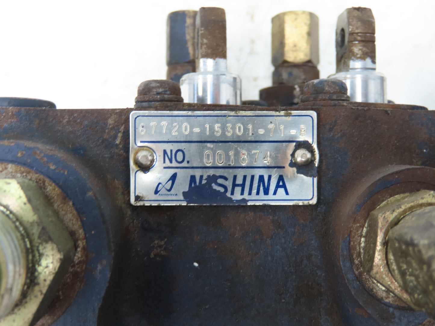 Toyota 67720-15301-71-B Hydraulic 3-Spool Forklift Mast Control Valve Off 5FBE15