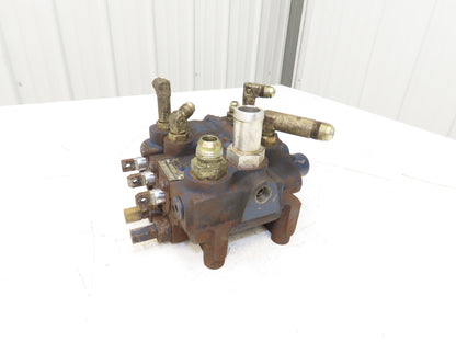 Toyota 67720-15301-71-B Hydraulic 3-Spool Forklift Mast Control Valve Off 5FBE15