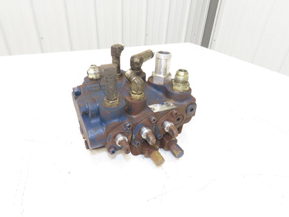 Toyota 67720-15301-71-B Hydraulic 3-Spool Forklift Mast Control Valve Off 5FBE15