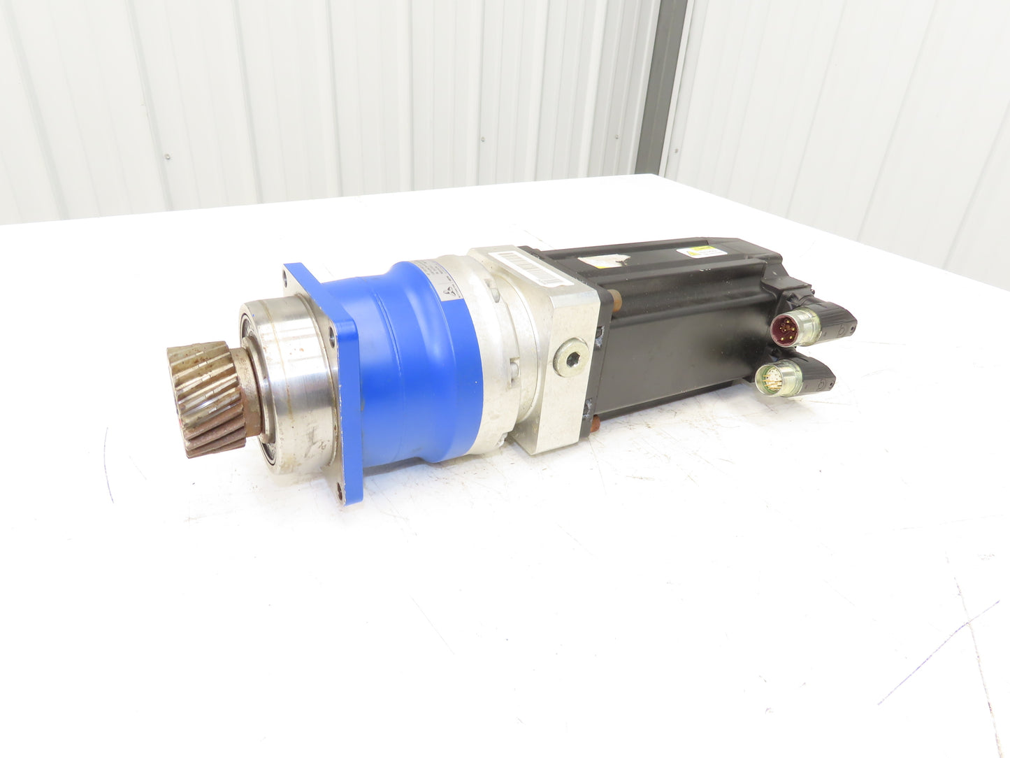 Allen Bradley Kinetix AC Servo Gearmotor 25:1 Reducer 2.5Hp 200 RPM 460V 3Ph