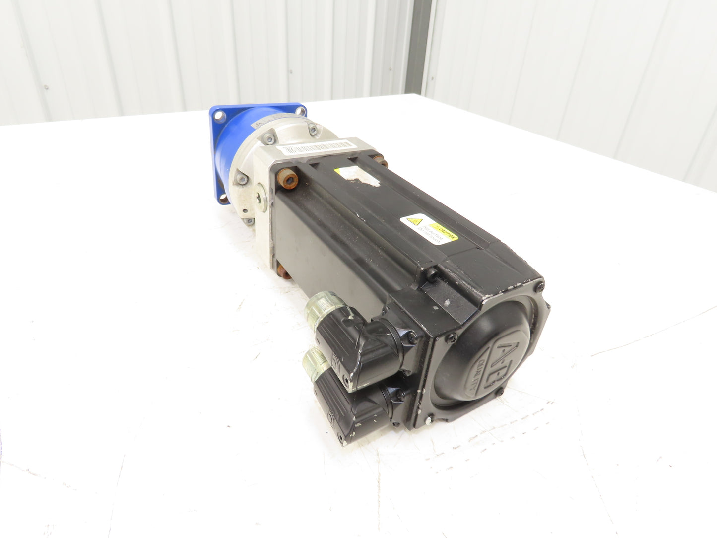 Allen Bradley Kinetix AC Servo Gearmotor 25:1 Reducer 2.5Hp 200 RPM 460V 3Ph
